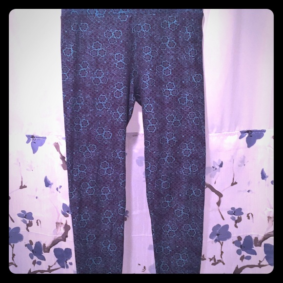 LulaRoe leggings one size - Picture 1 of 3